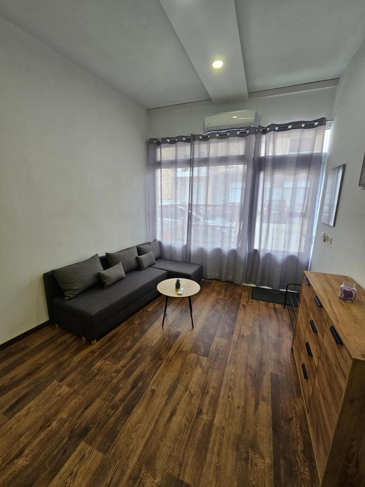 Beach Apartment B 네아 카르발리 외부 사진